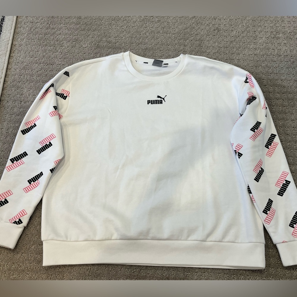 NWOT Puma Sweatshirt L